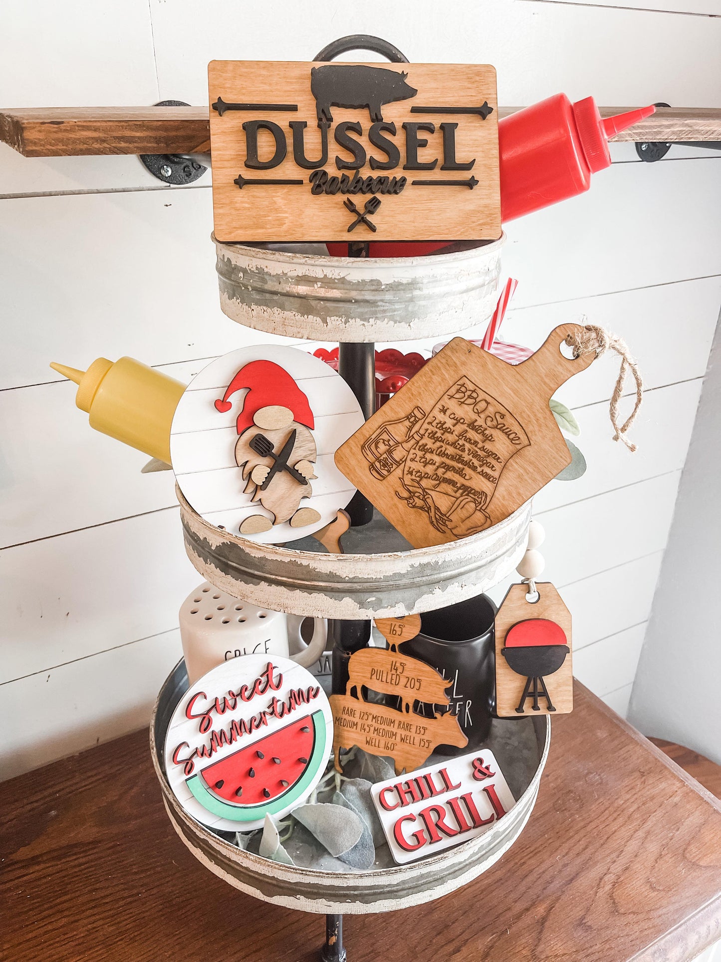 Family BBQ Tiered Tray Set - BBQ Tiered Tray - BBQ Tiered Tray Signs - Personalized Family bbq sign - Summer bbq  tray - bbq party decor